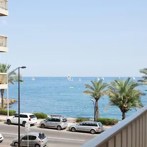 Appartement T2 Spacieux Avec Balcon à Quelques Pas Du Vieil - Welkeys, Antibes