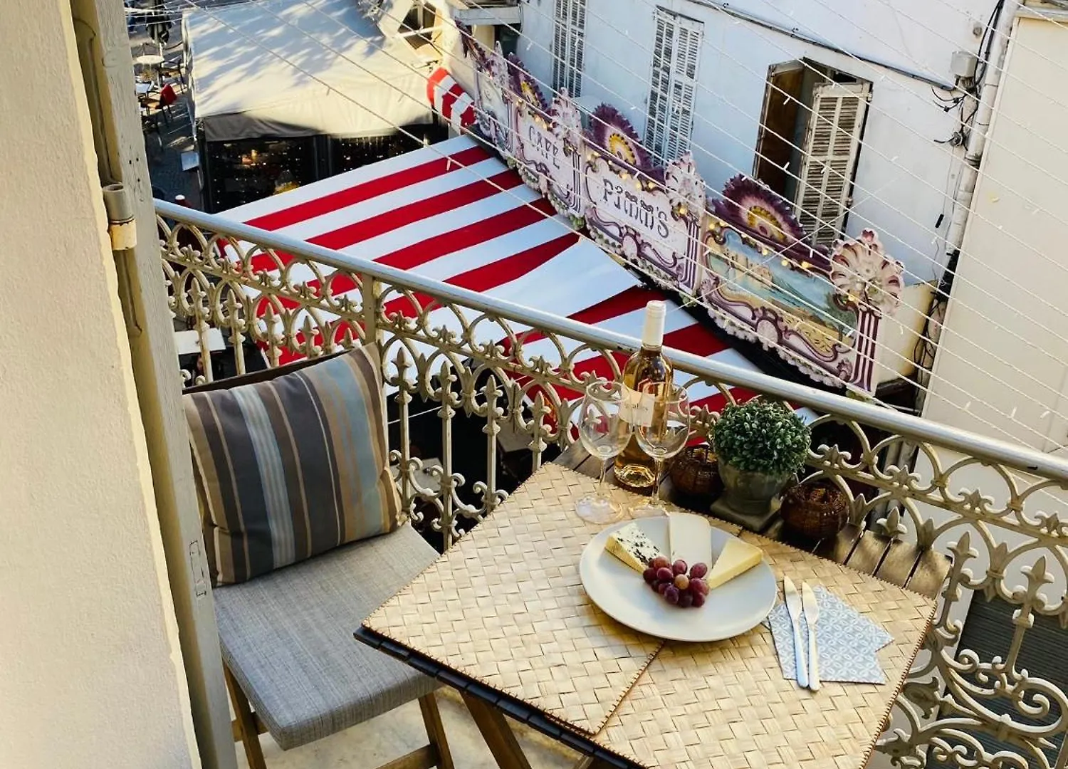 Pimms Apartment Antibes France