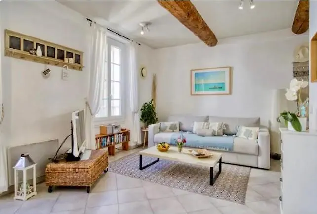 Pimms Apartment Antibes 0*,  France